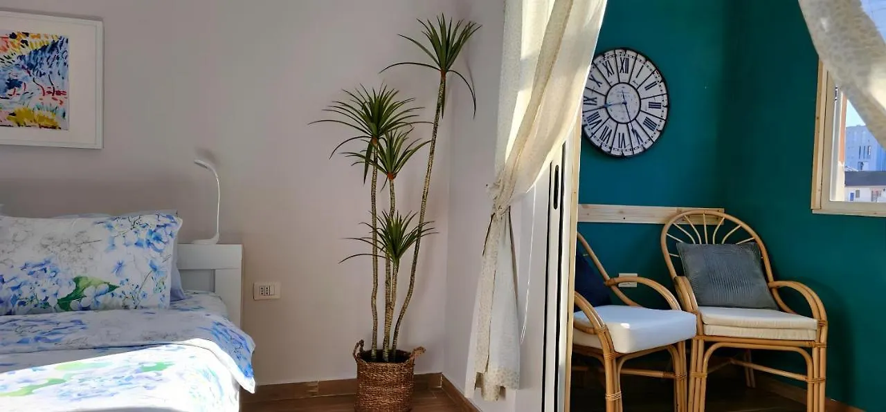 Nuci'S Place 2, Sunny Apartment With Balcony Near Blloku 地拉那